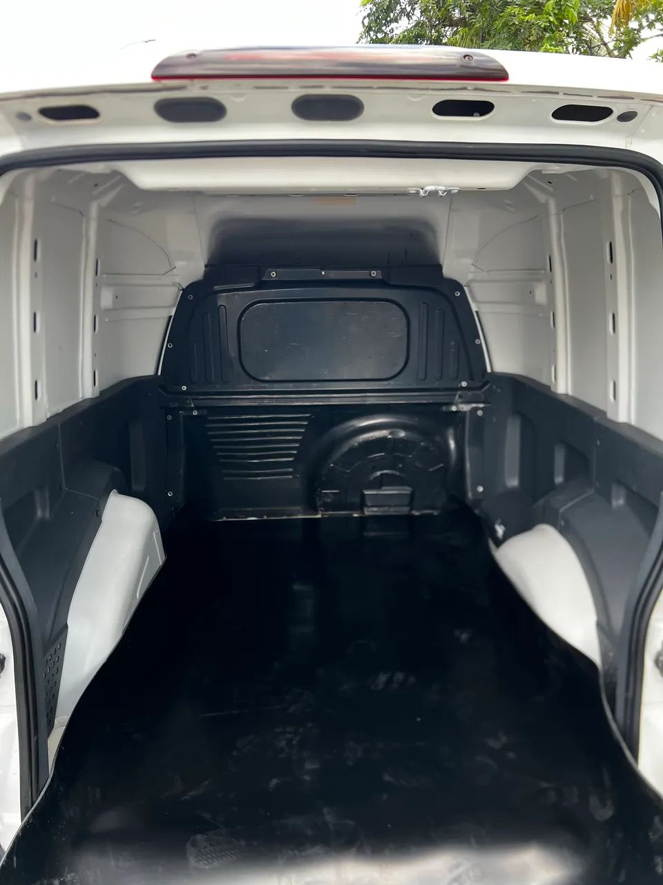 Fiat Fiorino Furgão Work. Hard 1.4 Flex 8V 2P 2020 - Foto 4