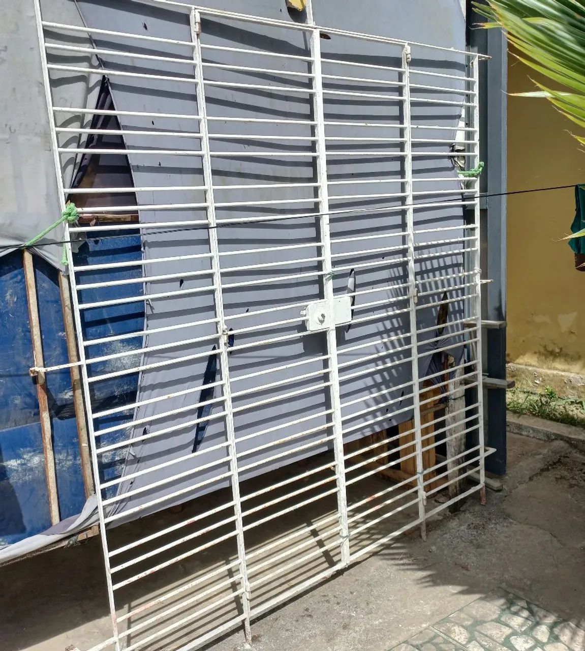 Grade de aço 64840845215746122