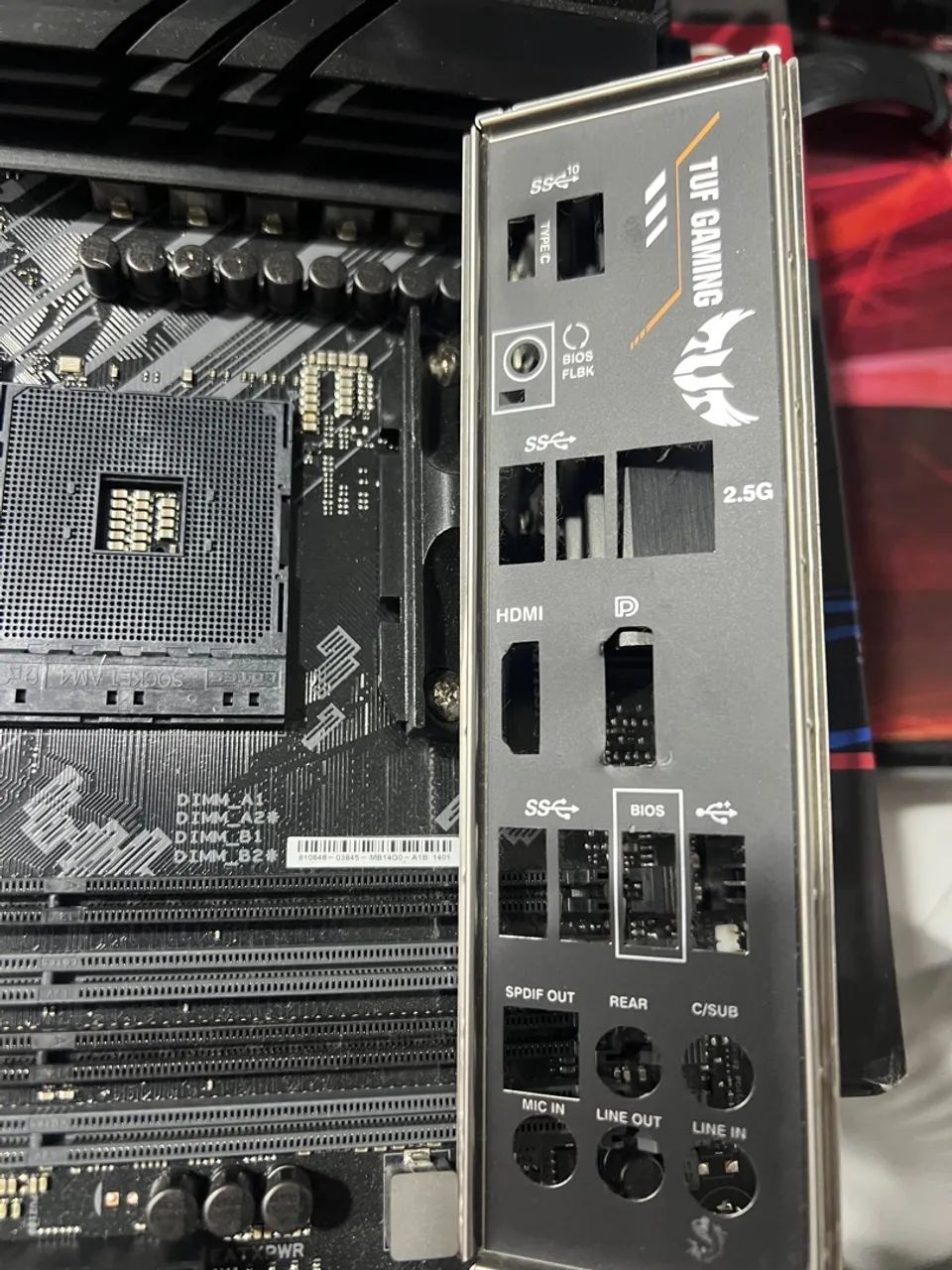 Placa-Mãe ASUS TUF GAMING B550-PLUS - Foto 2