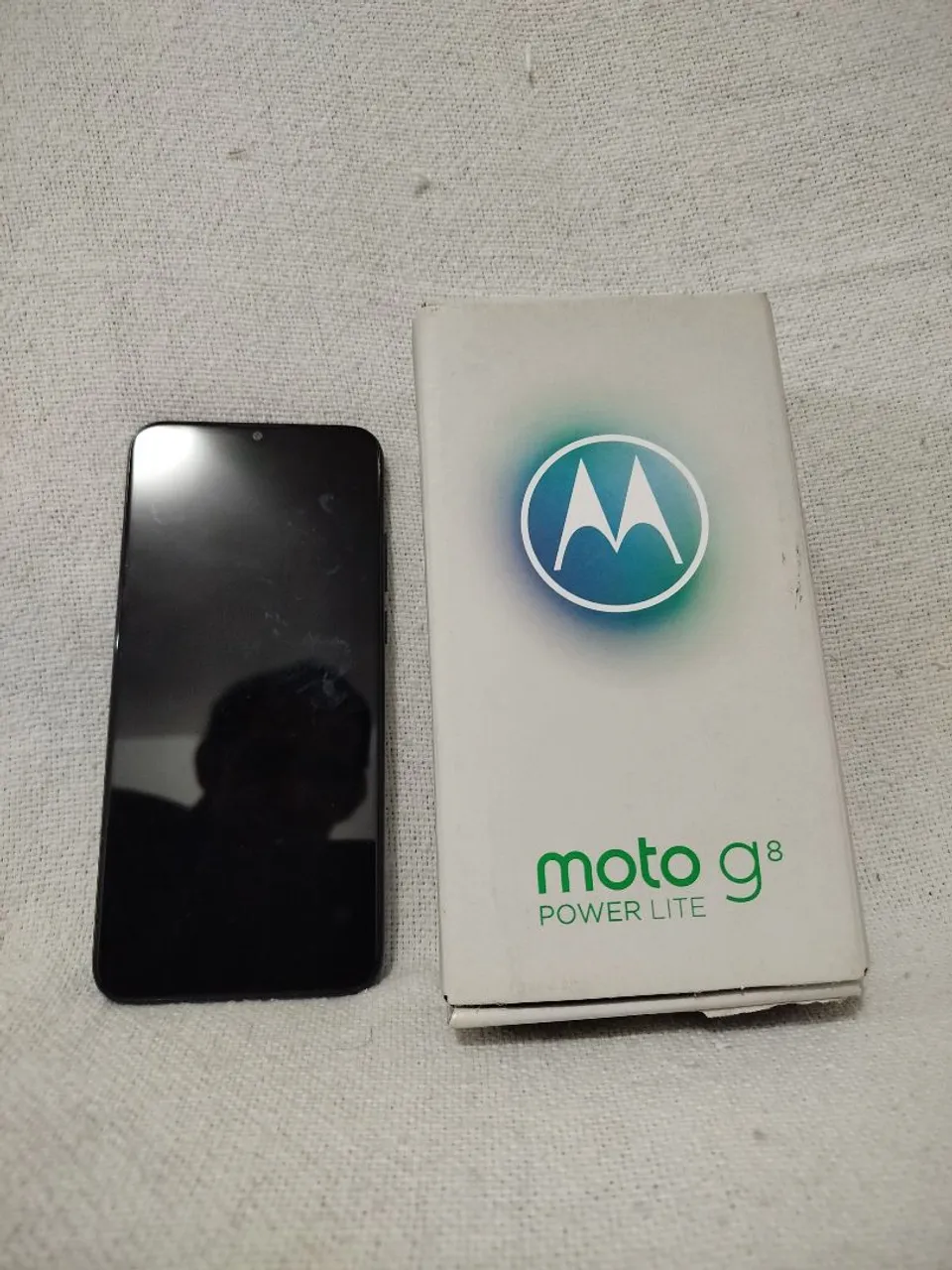 Moto G8 Power Light