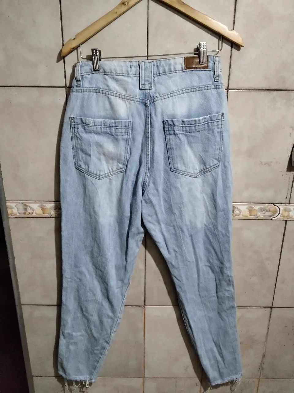 Calça Jeans Destroyed - Estilo e Conforto feminina  - Foto 3