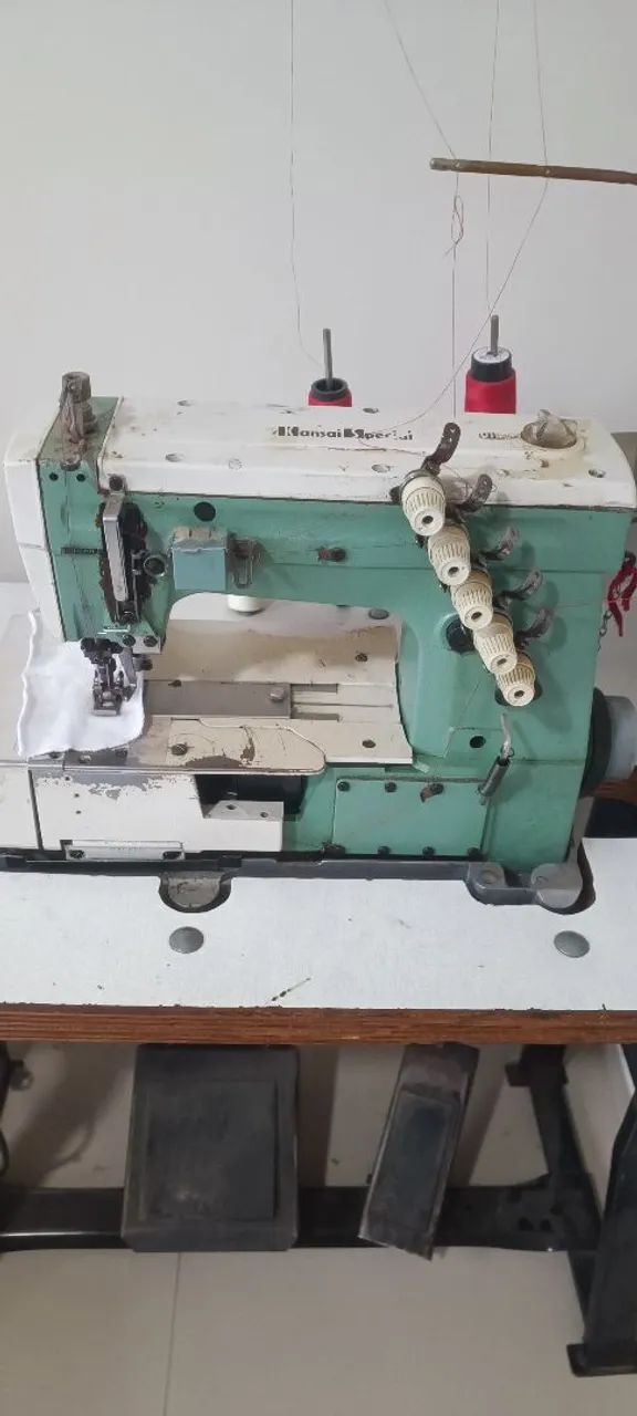 Máquina costura Galoneira Kansai