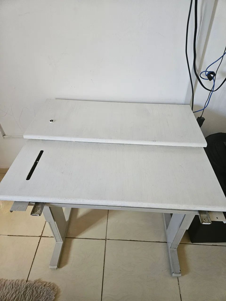 Escrivaninha de ferro - Foto 2