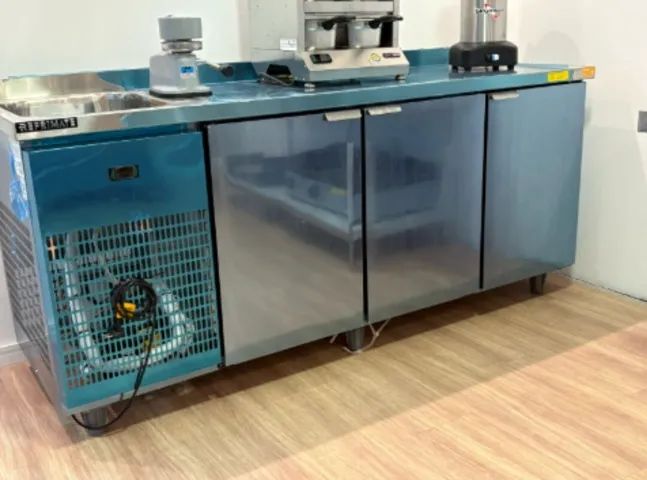 Balcão refrigerado 2M refrimate a pronta entrega (alef)