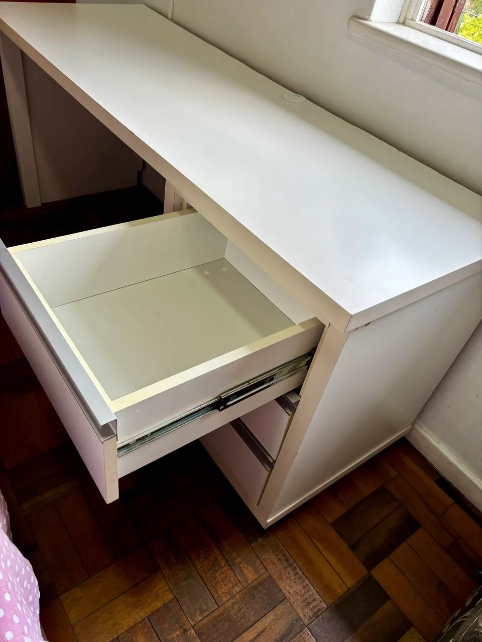 Escrivaninha de MDF bem resistente - 1,72 de largura 65204503582849124