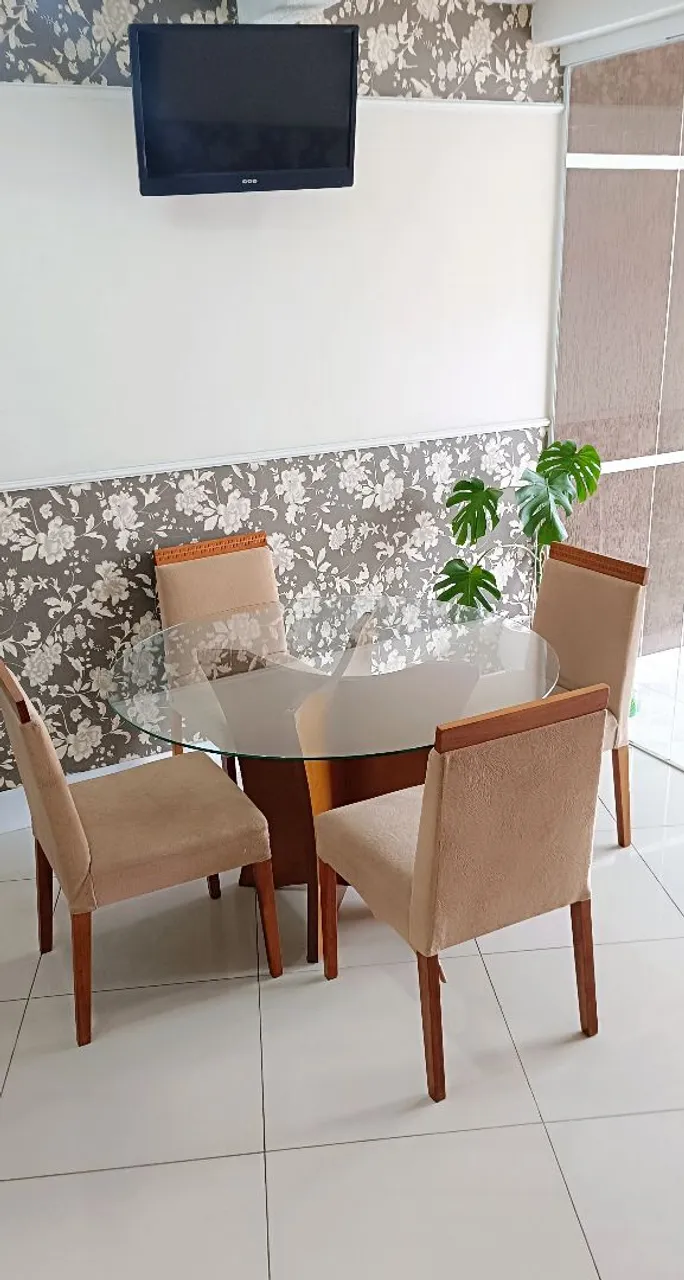 Mesa Jantar Usada (ENTREGO COM TAXA)