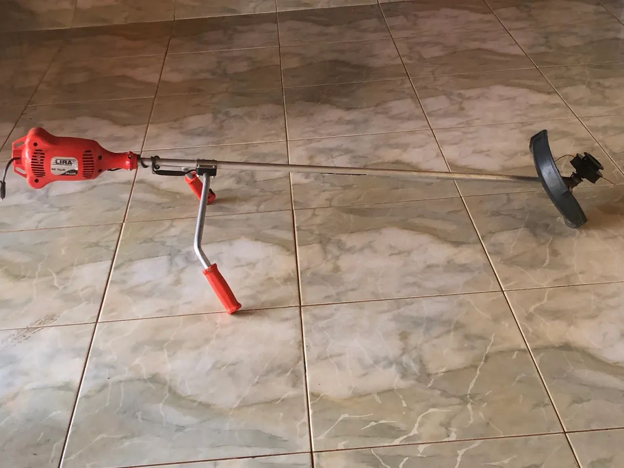 Roçadeira Cortador De Grama Lira Re1000,220V - Foto 3