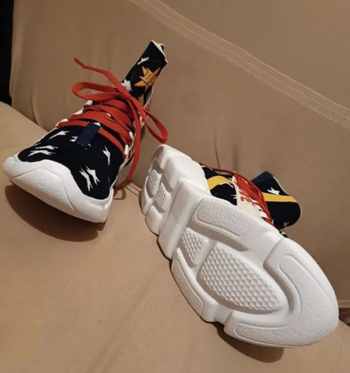 Sneaker Donna Shape Stars, tam. 37 - Foto 3
