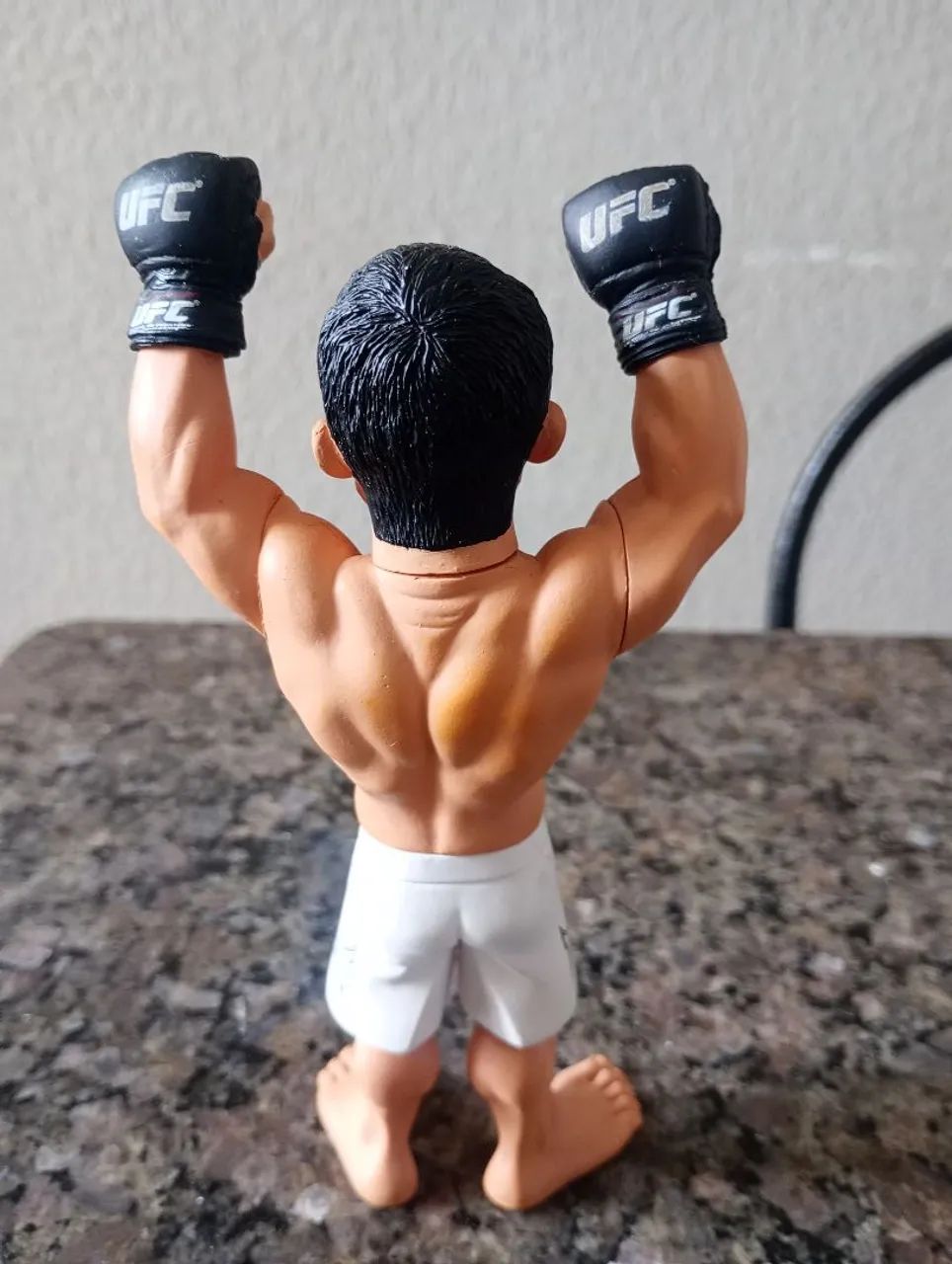 Boneco MMA Chanel em bom estado de conservação e  - Foto 2