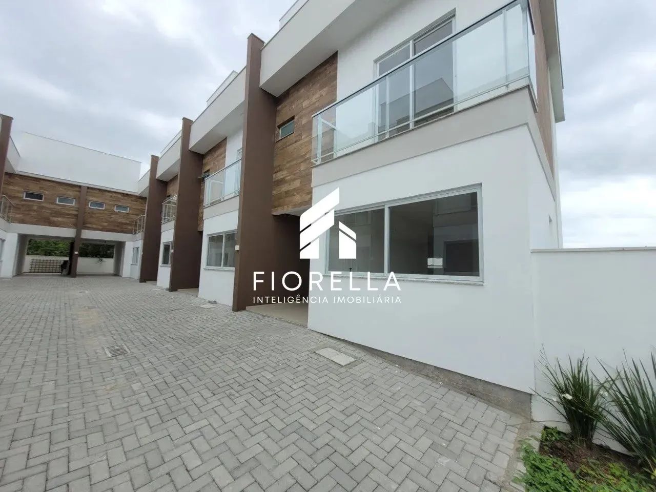 Sobrado novo à venda em condominio fechado no bairro Nova Palhoça/Palhoça-SC. - Foto 4