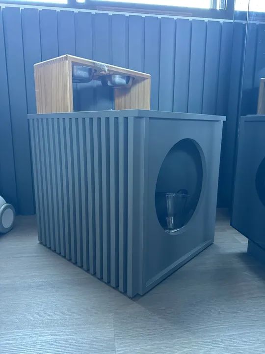 Casa de cachorro em MDF ripado personalizada 