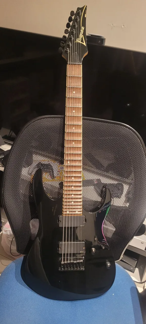 Ibanez Prestige AZ2402-PWF Pearl White Flat com case