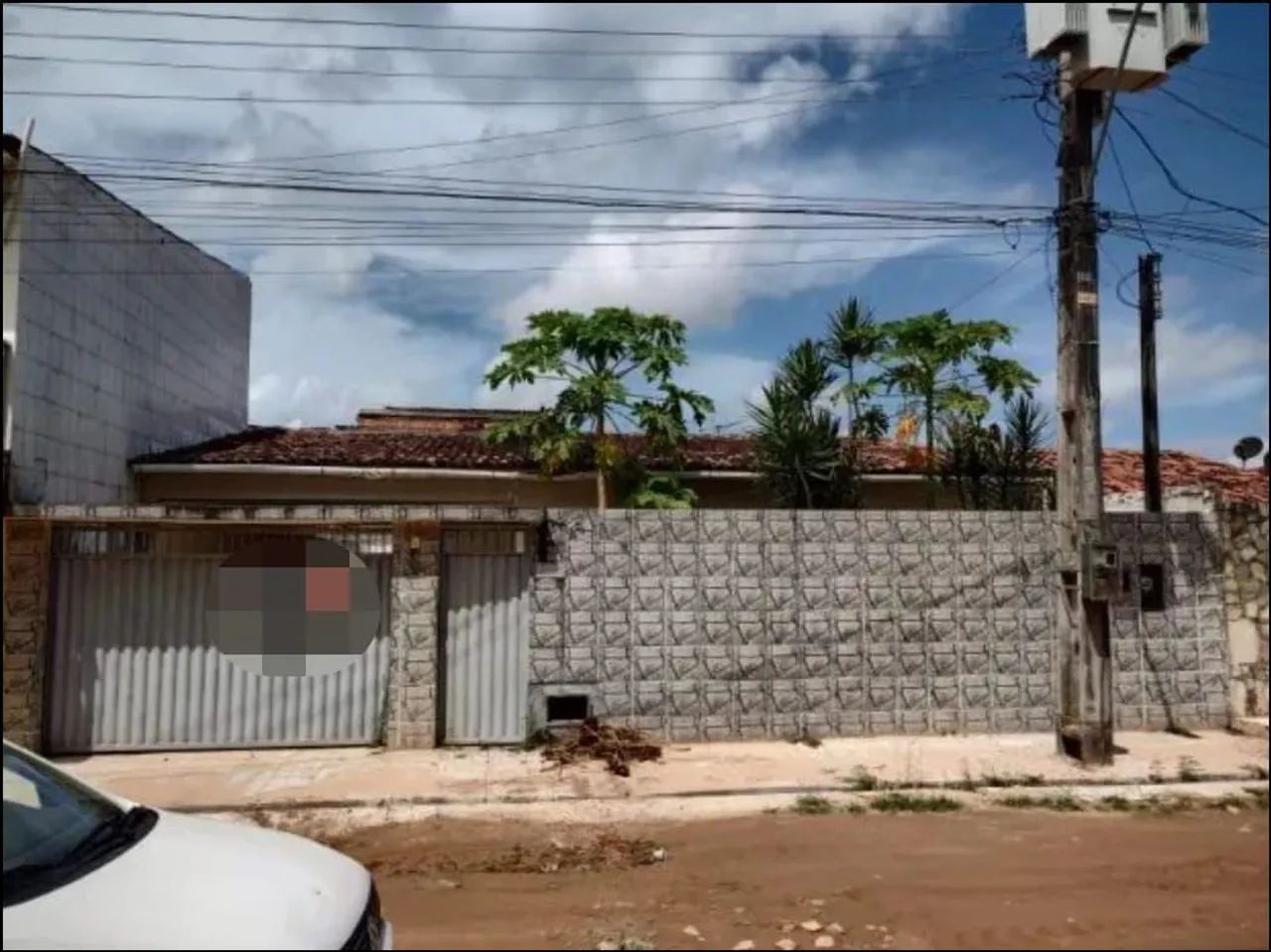 Vende-se essa casa no Petrópolis via boleto 