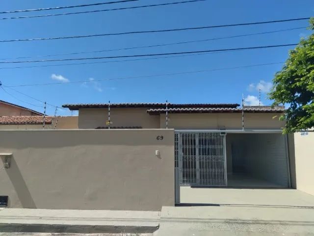 Casa em Nova Parnamirim (Próximo da Avenida Abel Cabral) com 3 Quartos - Foto 2