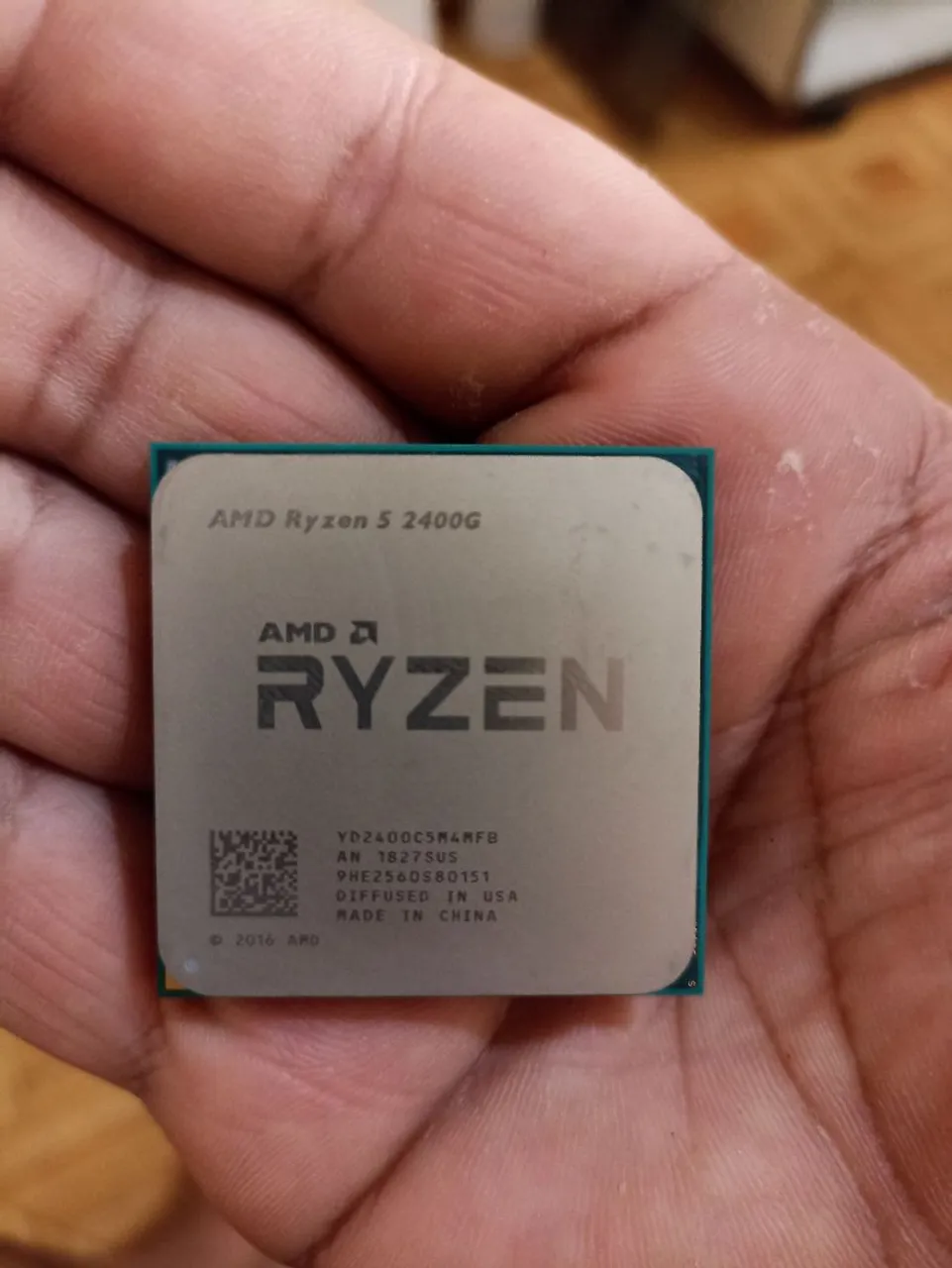 AMD Ryzen 5 2400G
