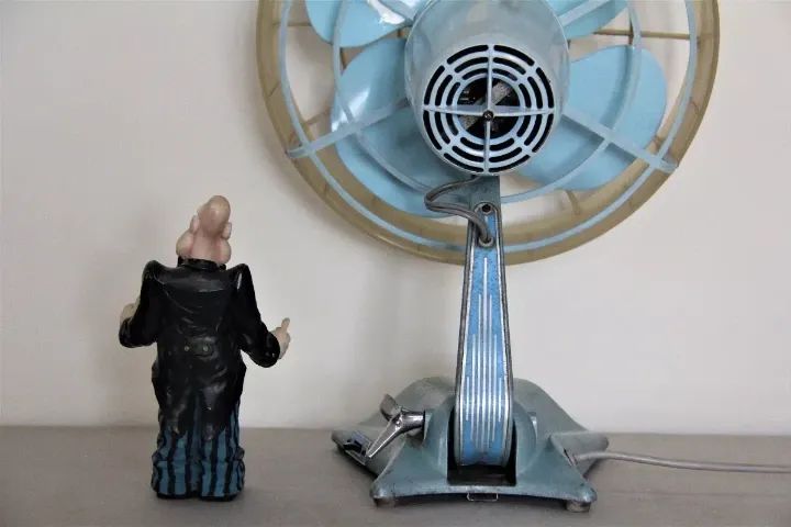 Ventilador Arno Azul Ceu com Grade Transparente ( 35cm ) 60w - Anos 80 - Foto 4