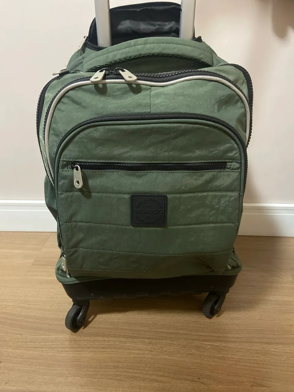Mochila com 4 rodinhas 360°  Bagaggio
