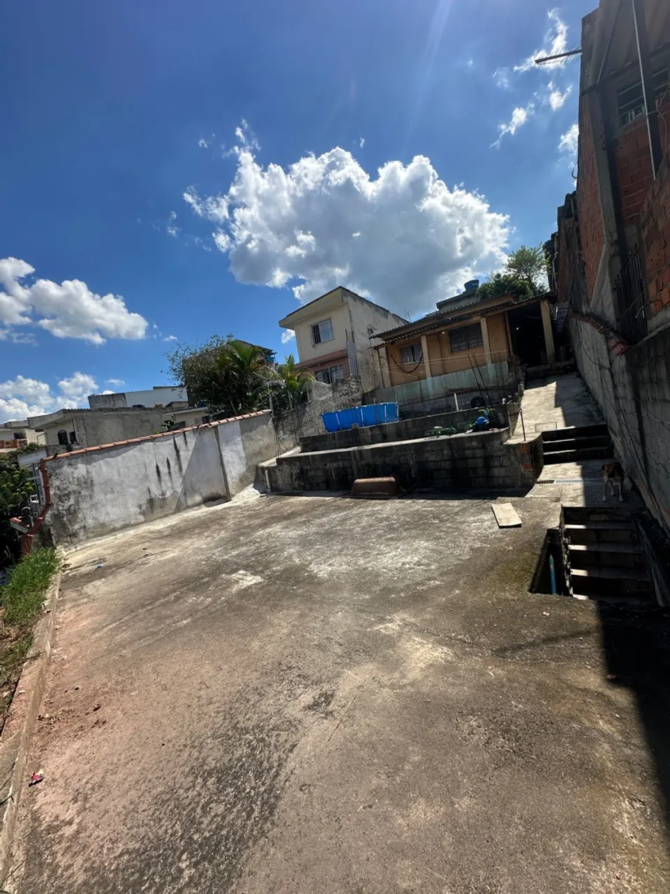 Casa em rua pública