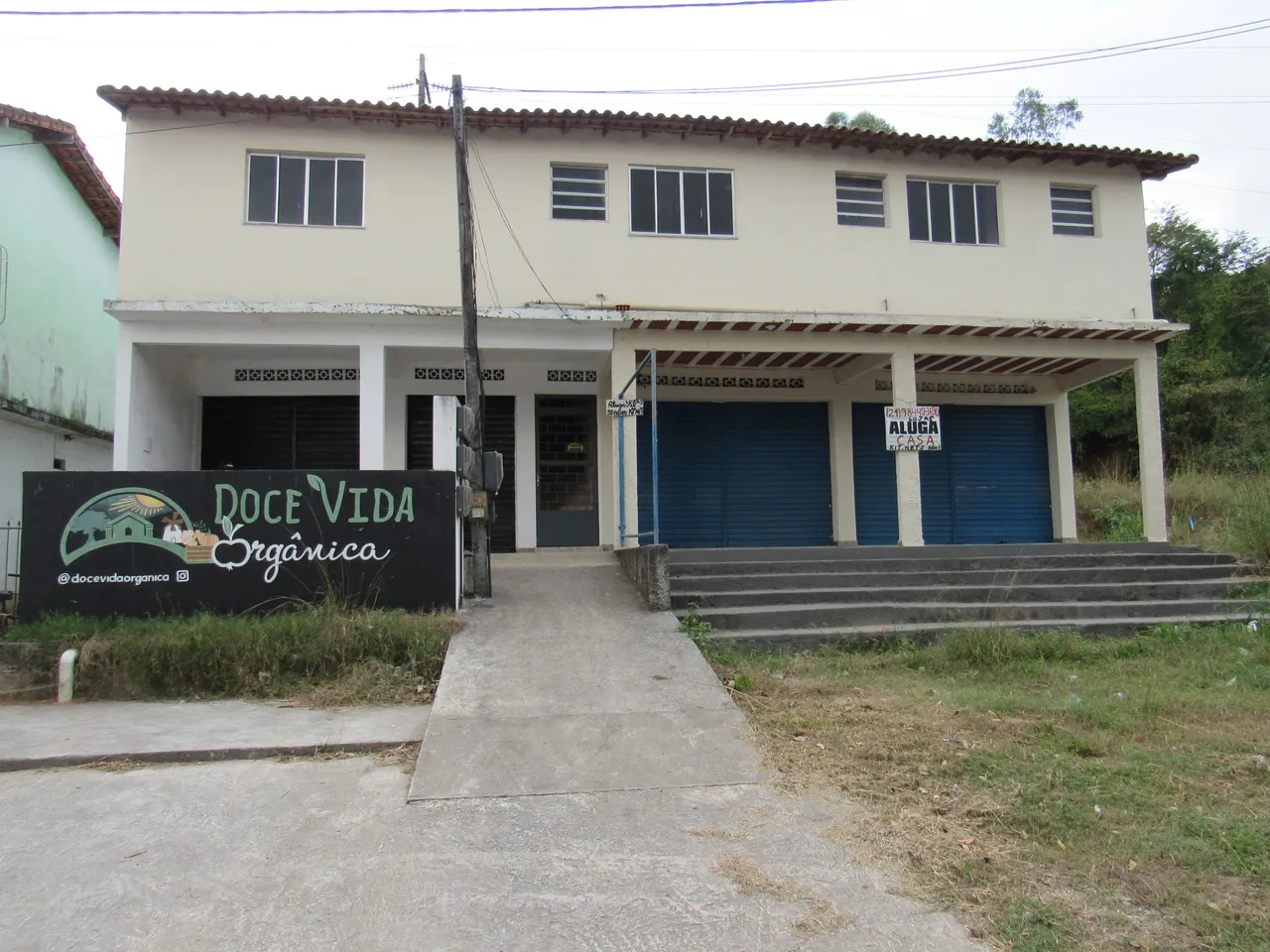 Ponto Comercial C/ 3 Lojas + 5 Kitnets - Nas Margens da RJ 116