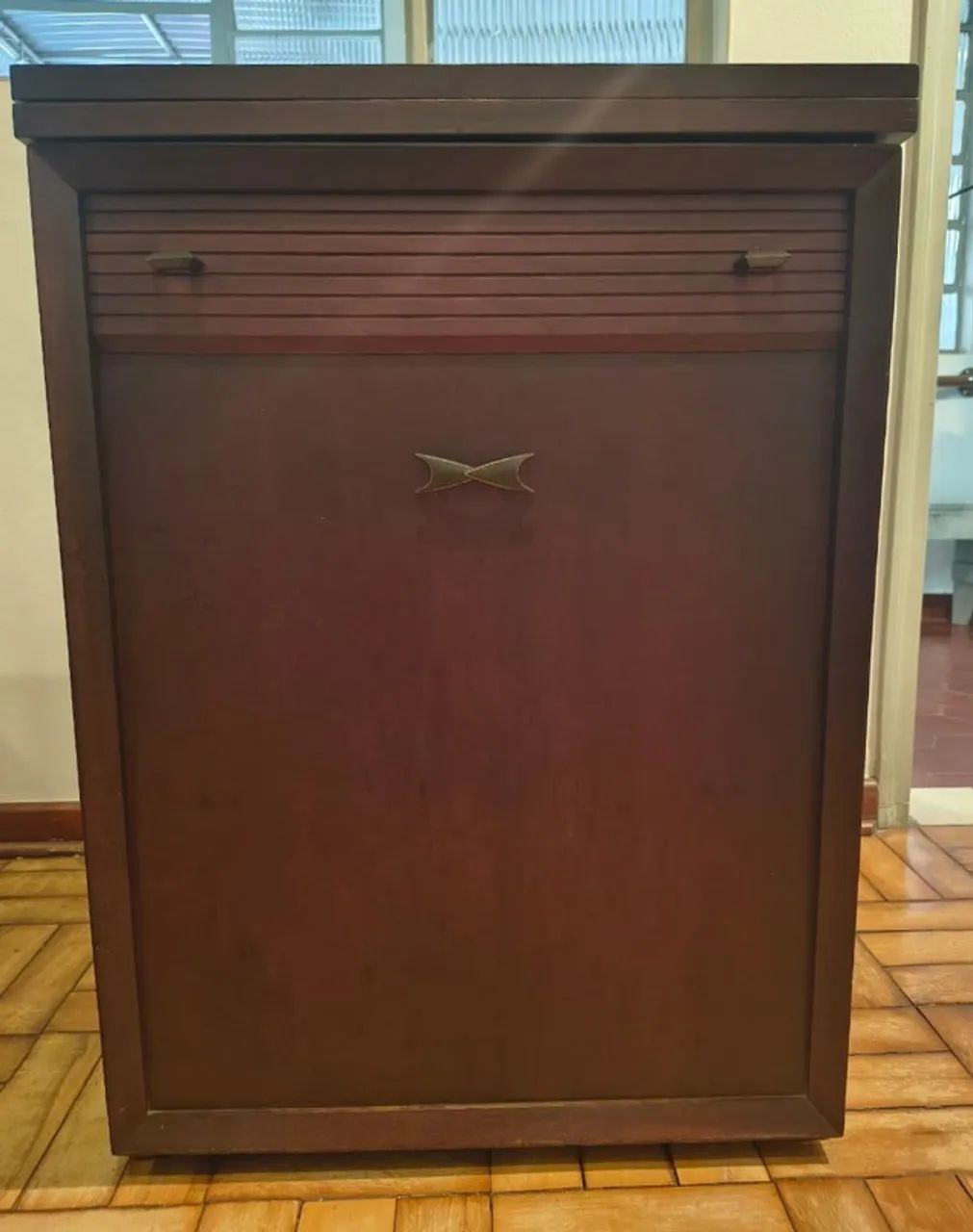 Máquina de costura Singer número de série RA212121 fabricada em 1951 - Foto 4