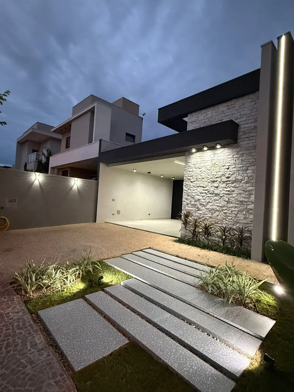 Condominio San Marco Bonfim Paulista 3 suítes pronta para morar