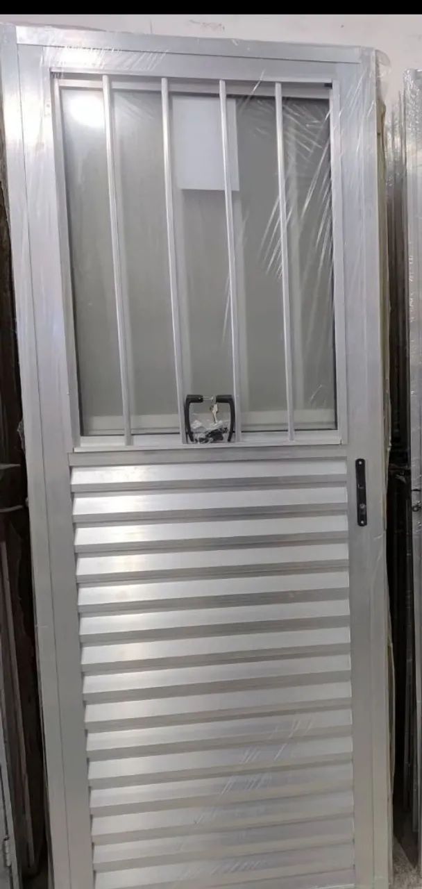 Portas de Alumínio, 210x80cm, Novas! - Foto 2