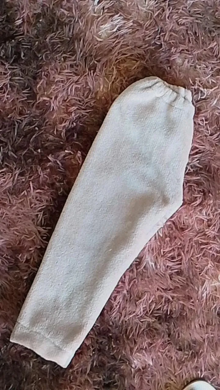 Calça de bebê cinza