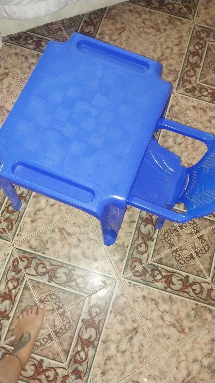 Mesa e Cadeira Infantil Azul