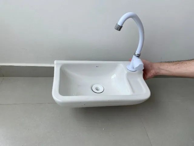 Lavatório Deca L100 - 43x23,5cm