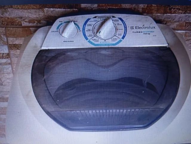 Lavadora Eletrolux 7Kg - Turbo Economia - Com Defeito - Não está  Centrifugando - Foto 6