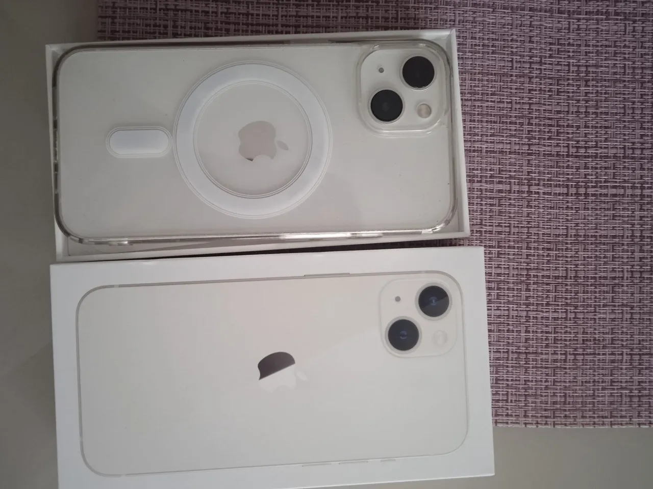 Vendo iPhone 13 novo com 10 dias de uso 