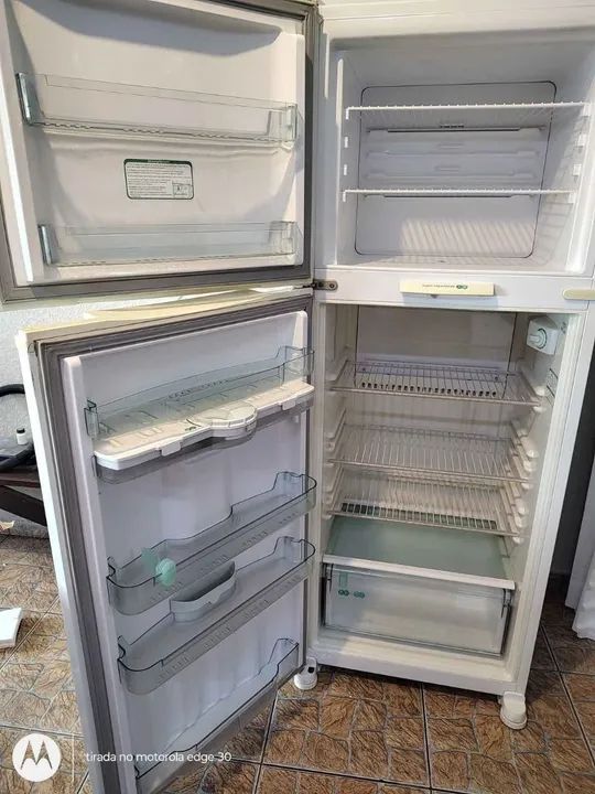 Geladeira Consul Duplex 490 litros funcionando perfeitamente  - Foto 3
