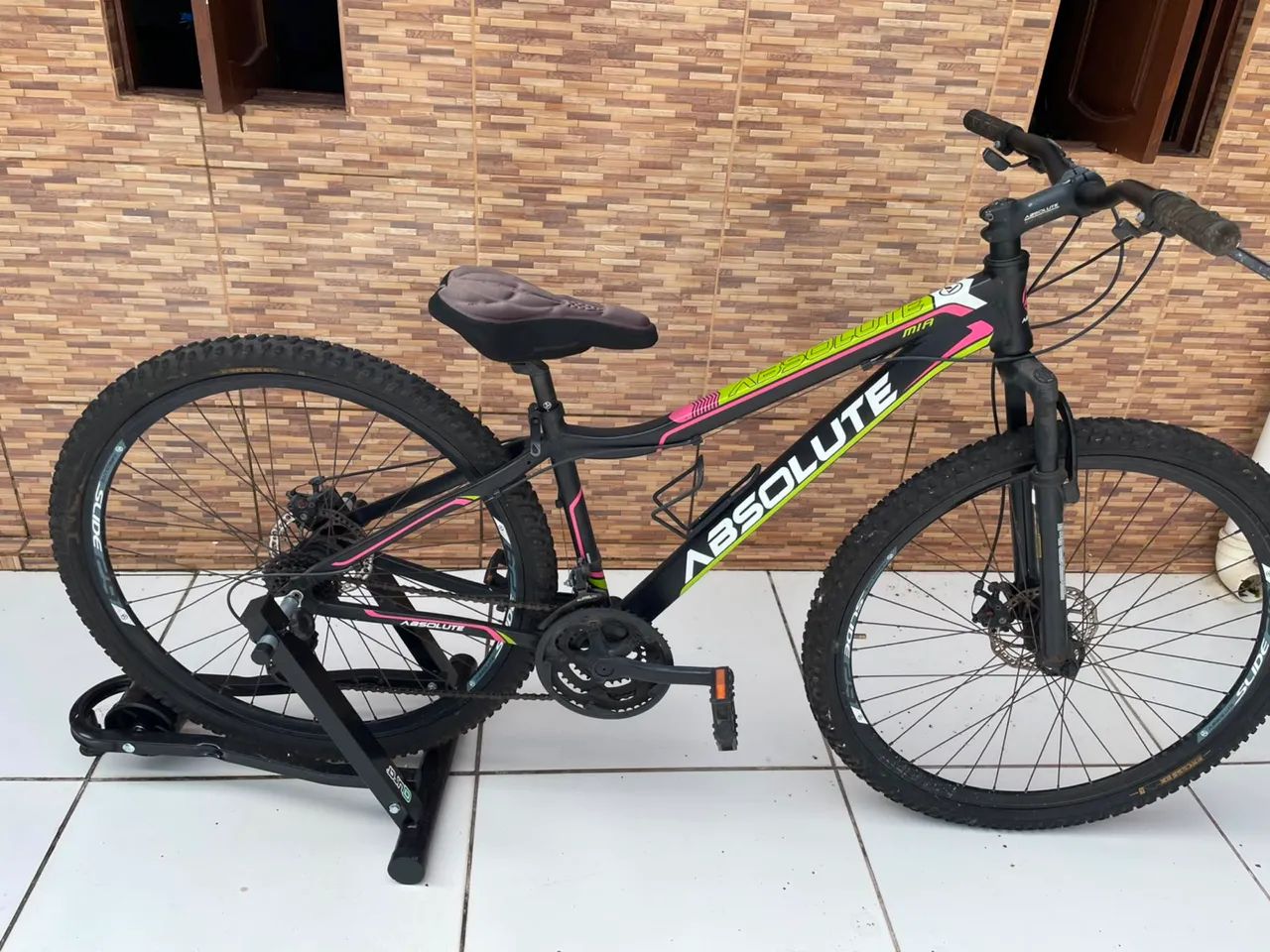 Bicicleta Absolute aro 29 + Rolo de treino