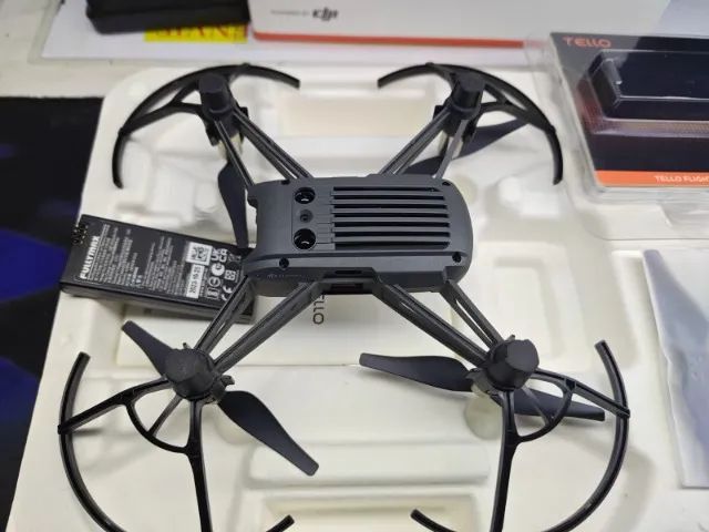 Drone DJI Tello  Boost Combo com câmera  2.4GHz 2 baterias+CAIXA E ACESSORIOS - Foto 4