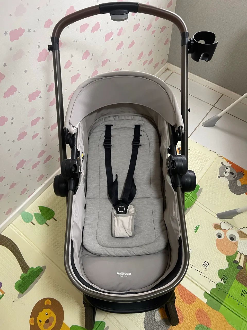 Carrinho de bebê/  bebê conforto importado  - Foto 4