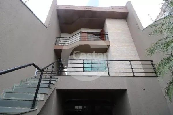 sobrado com 3 suítes e piscina na vila formosa