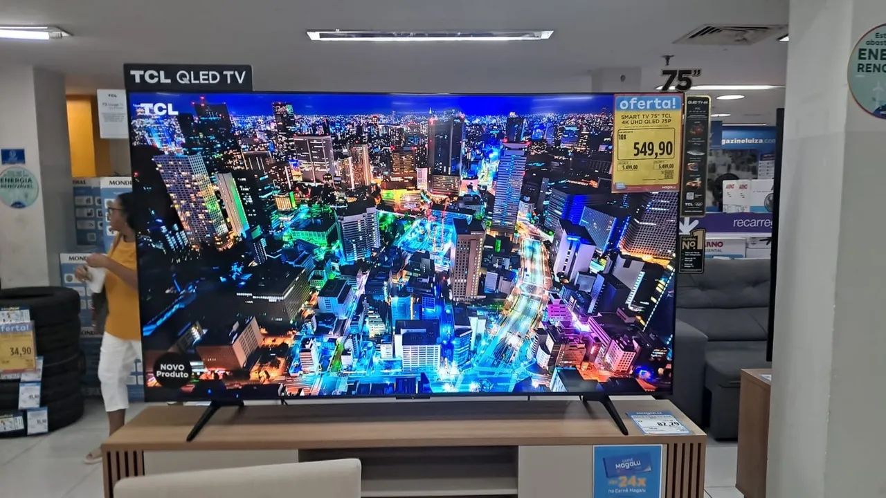 Vendo tv 75 polegadas lacrada com nota fiscal e garantia 