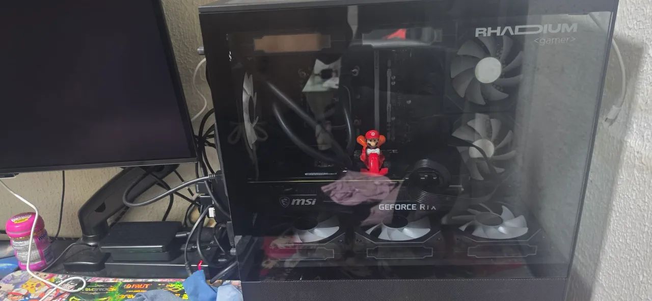 Pc game ultra com oled rodando tudo no ultra  - Foto 5