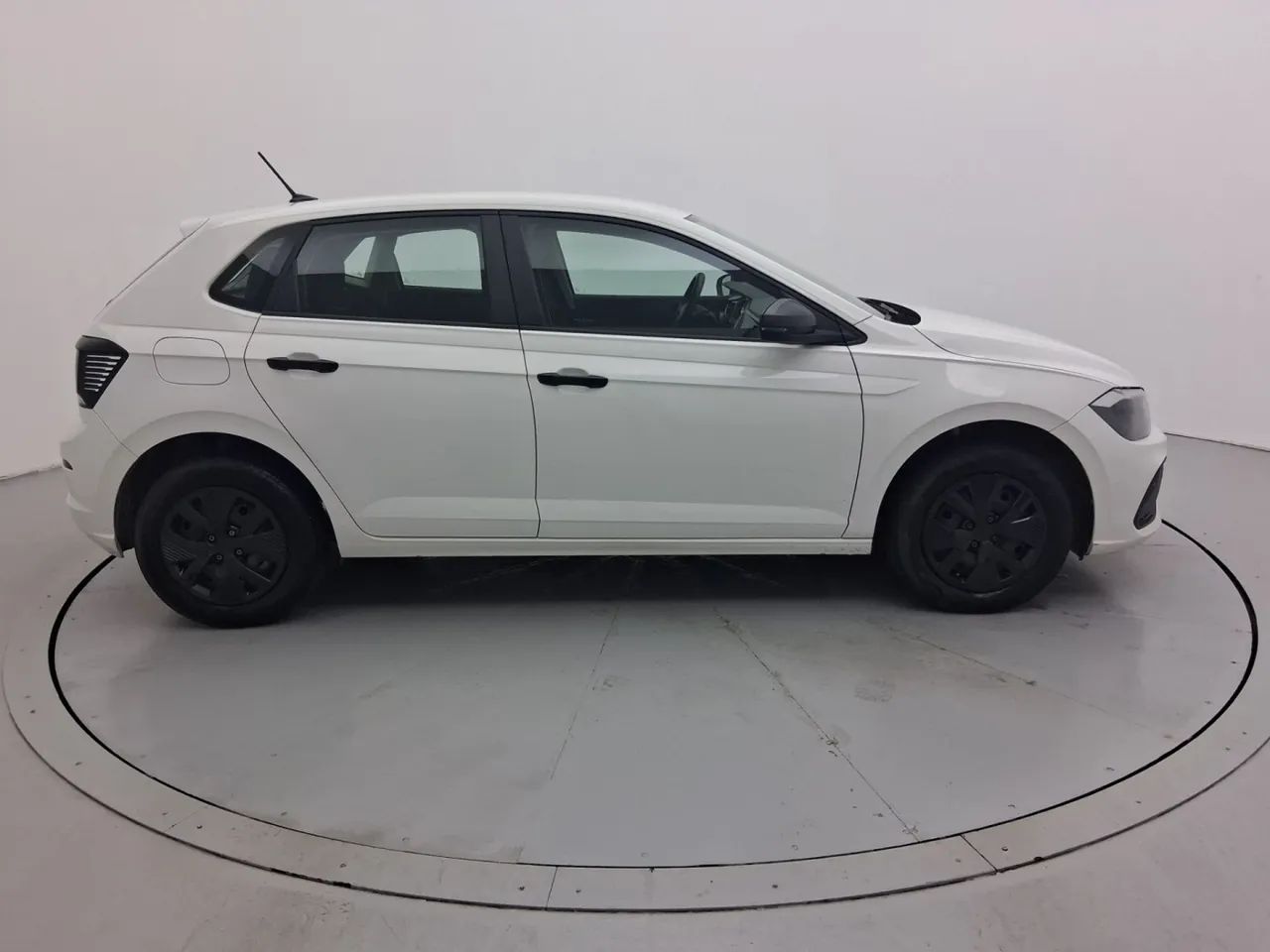Volkswagen Polo Track 1.0 Flex 12V 5p, foto 6 de 18