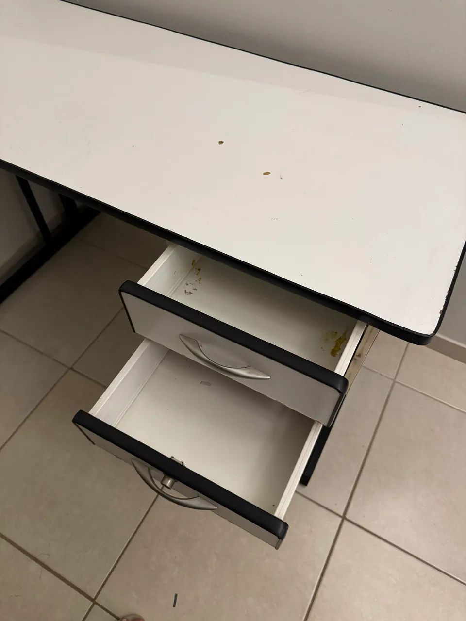 Vendo Escrivaninha  - Foto 2