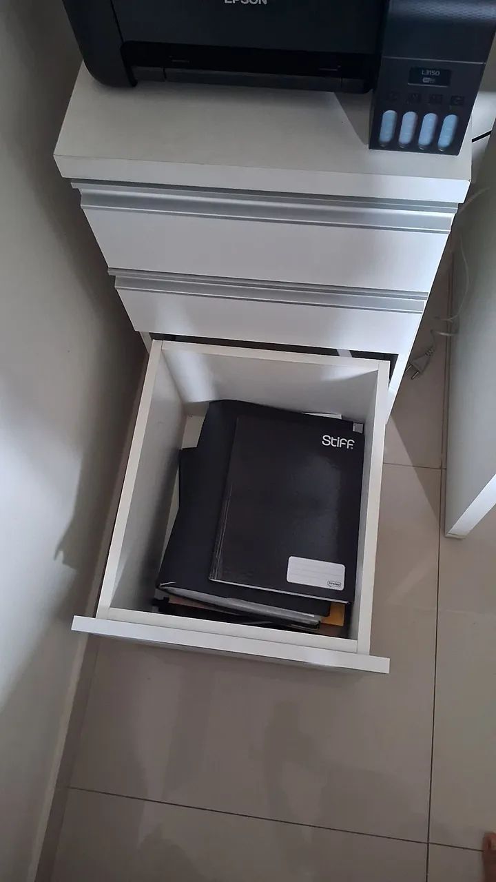 Escrivaninha com gabinete móvel  - Foto 3