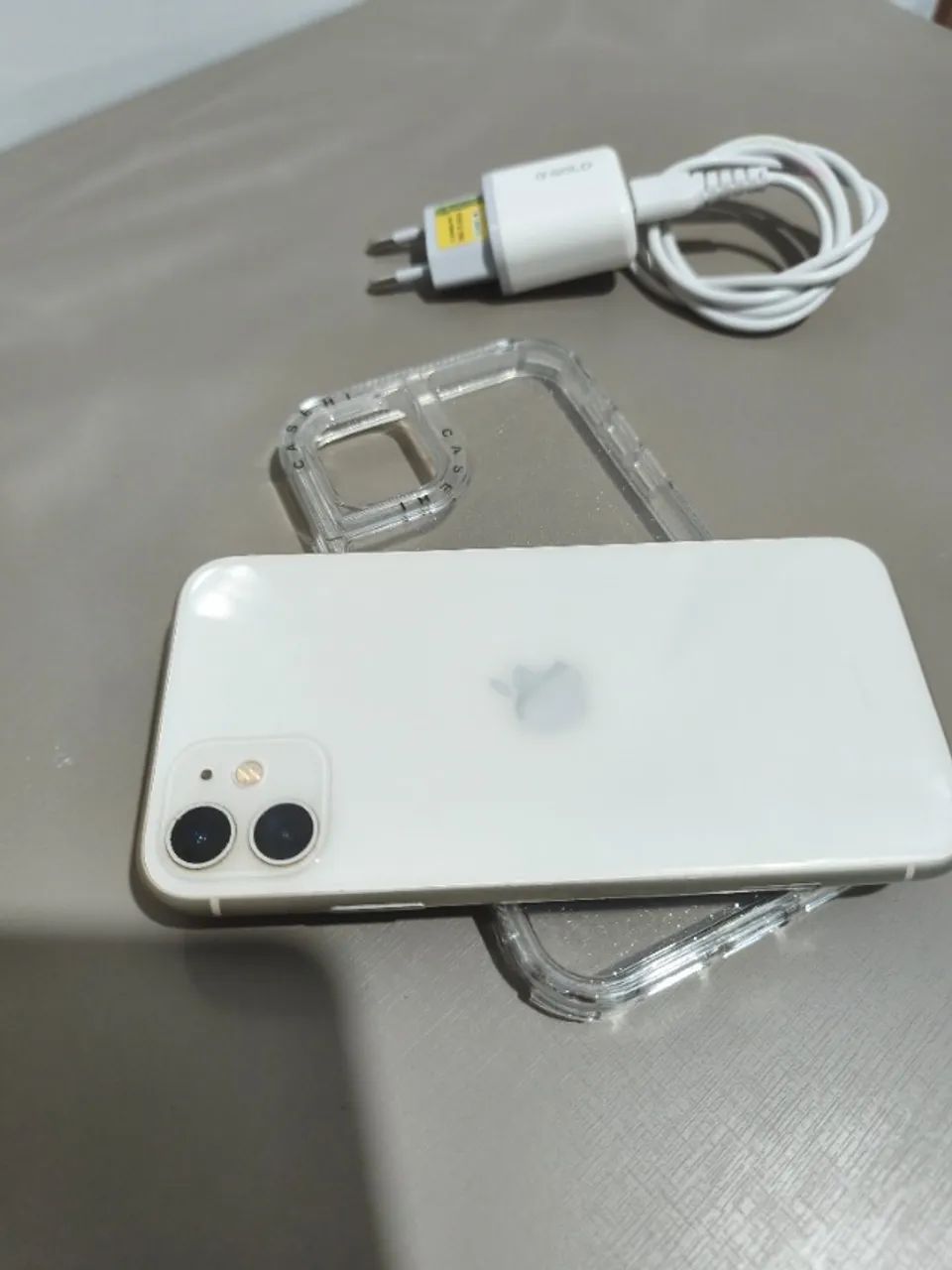 iPhone 11 branco 128GB perfeito estado