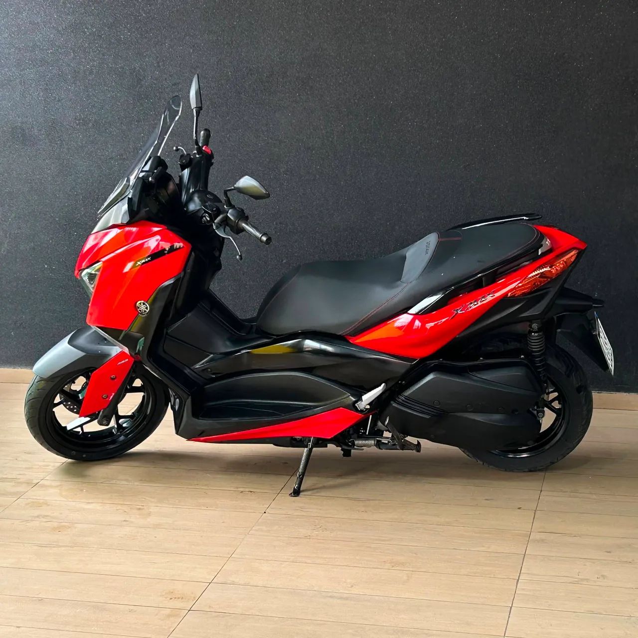 YAMAHA XMAX 250 2023 - Foto 2