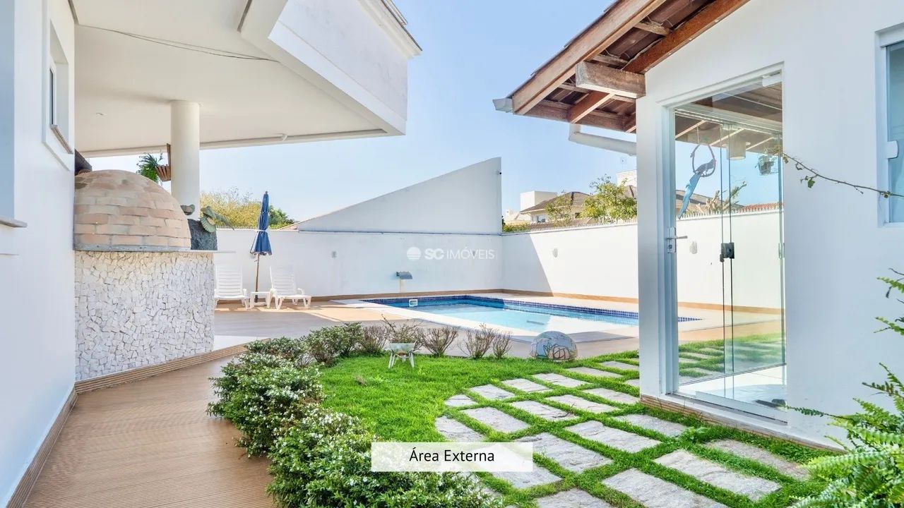 Casa com 4 Suítes e Piscina - Jurerê - Foto 4