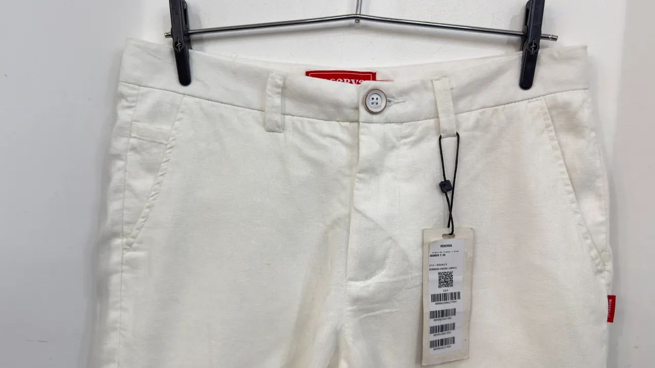 Bermuda Reserva Linho Casual li off white TAM. 40 - Foto 2
