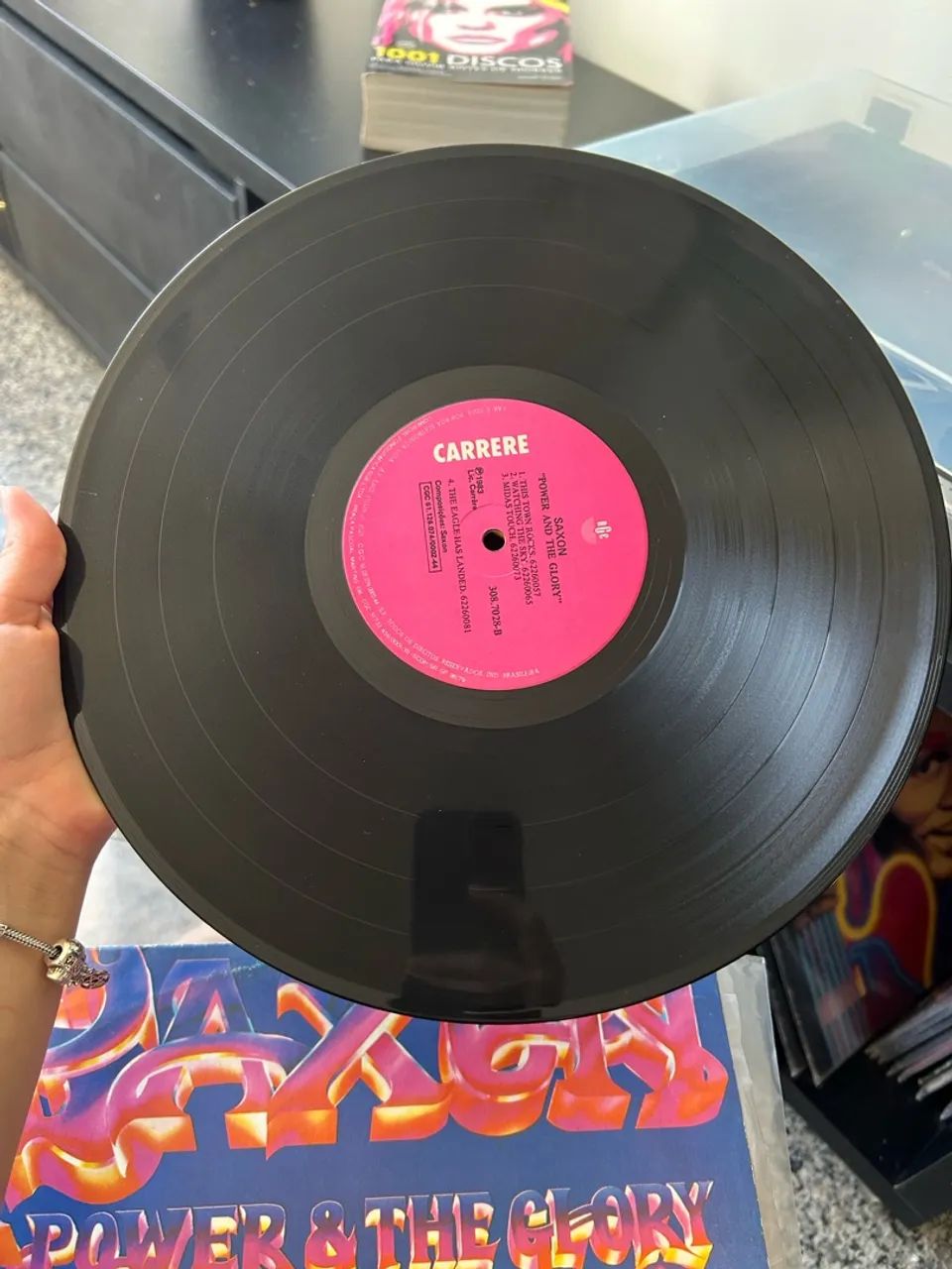 Vinil Saxon - Foto 3