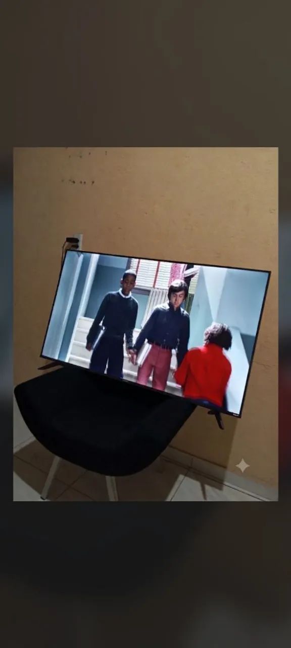 Smart TV SEMP TCL ROKU 50 polegadas Estado de nova  - Foto 3