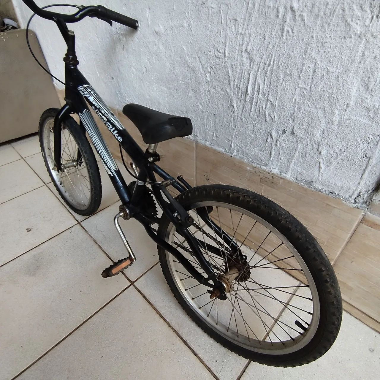 Bicicleta infantil aro 20 - Foto 2