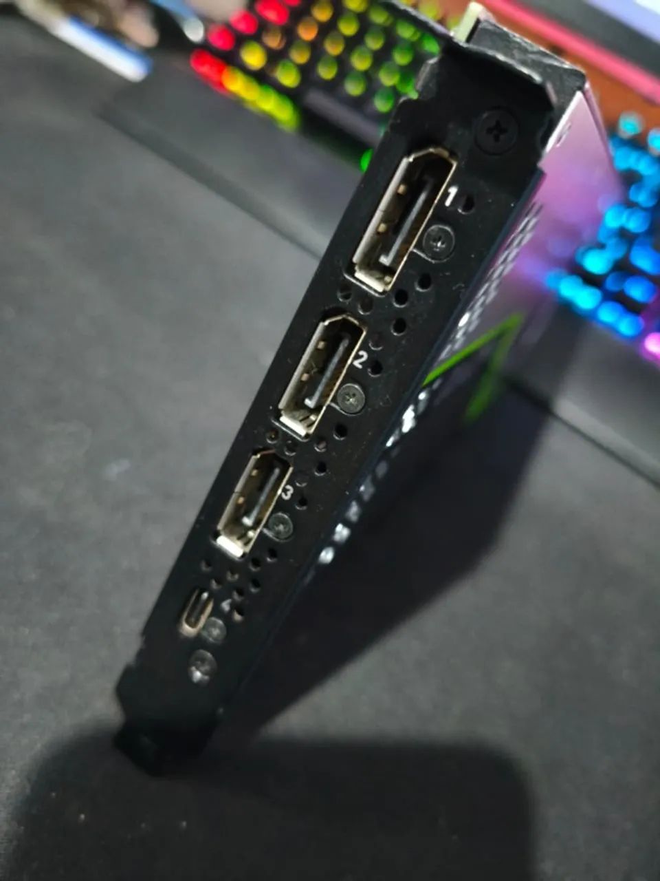 Nvidia Quadro RTX4000 8gb - Foto 5