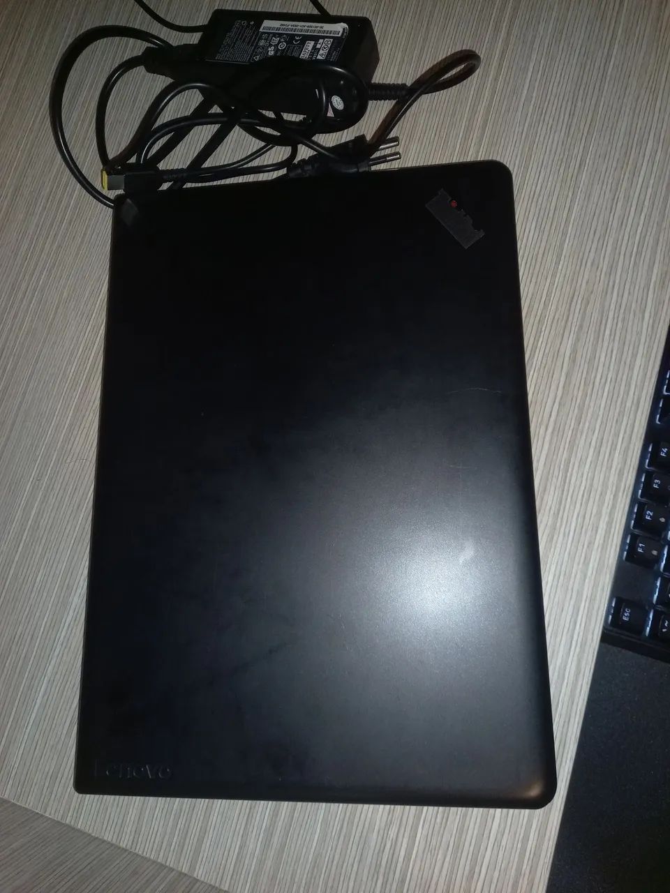 Notebook Lenovo Thinkpad E470 i5-7th SSD 256GB 8GB de RAM - Foto 5